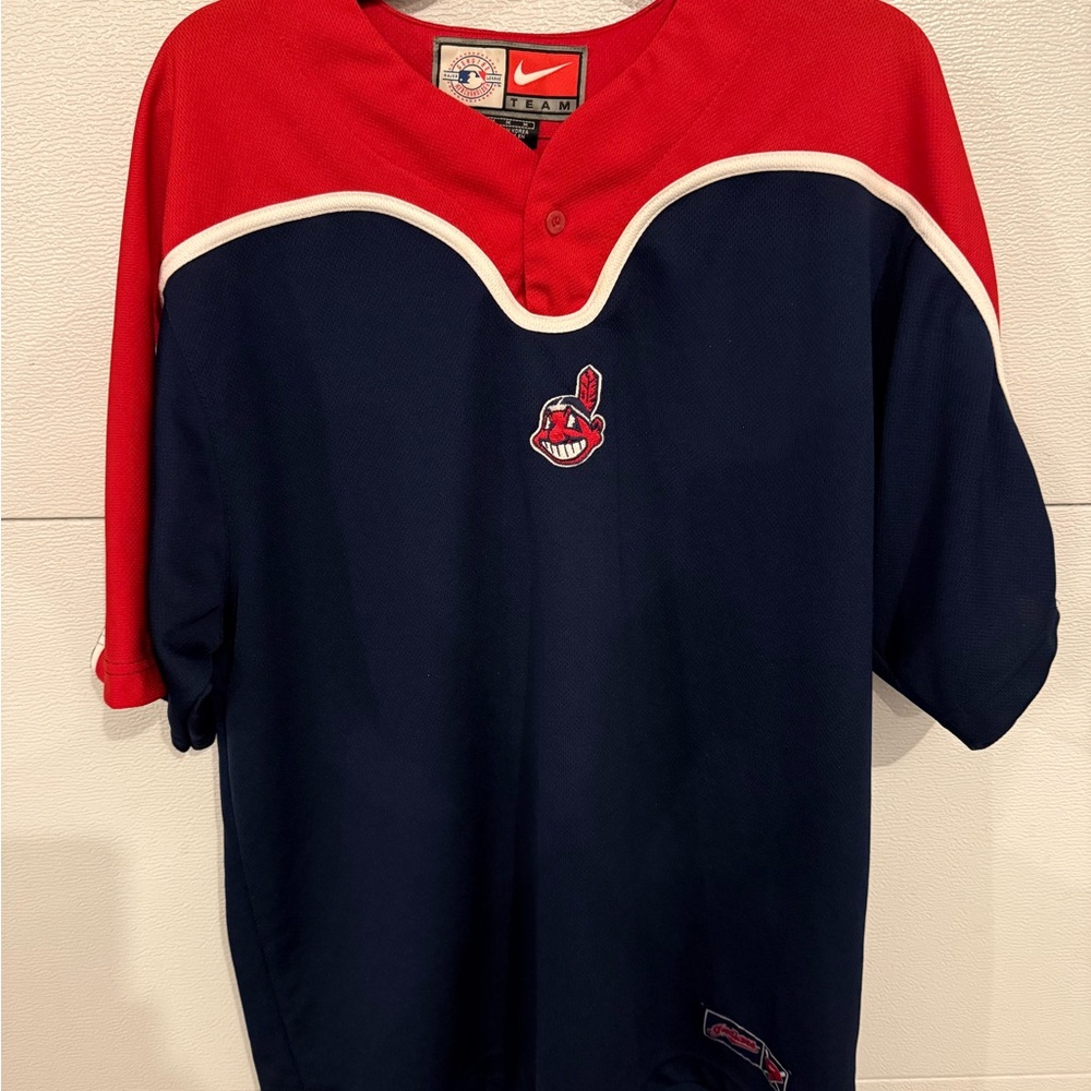Vintage Nike Cleveland Indians Chief Wahoo Genuine MLB Shirt - Medium